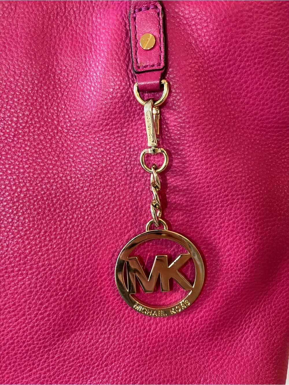 Michael Kors Fuchsia Leather Tote with Gold Chain Details - Picture 2 of 15